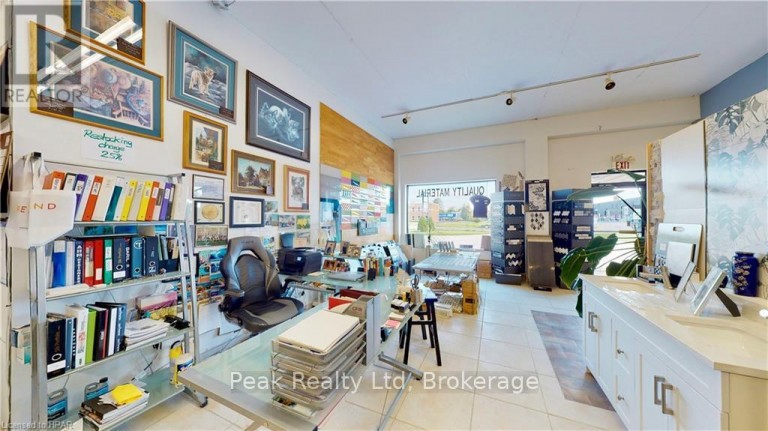 309 LORNE AVENUE E, Stratford, Ontario, N5A6S4