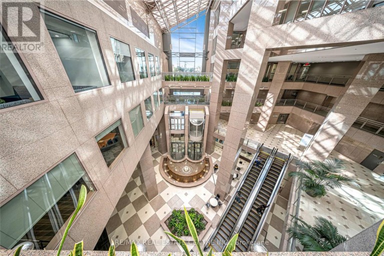 200 E - 5700 YONGE STREET ROAD, Toronto (Newtonbrook West), Ontario, L5N1W1