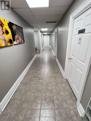 4299 VILLAGE CENTRE, Mississauga (Mississauga Valleys), Ontario, L4Z1S2
