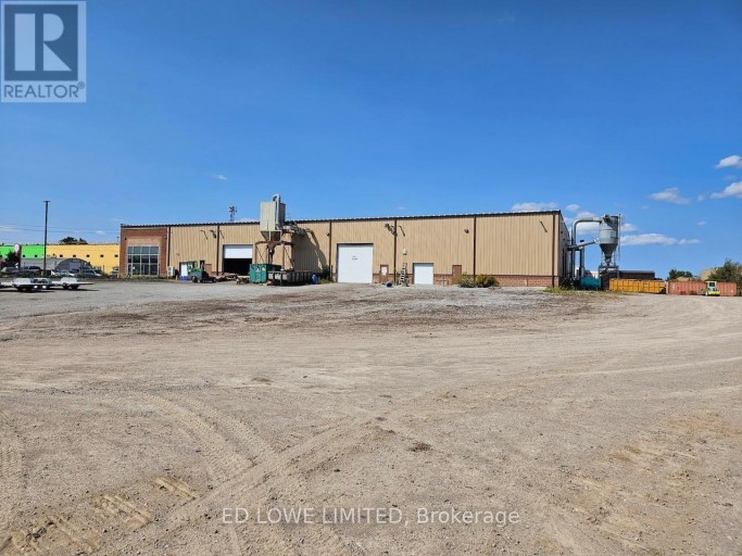 69 SAUNDERS ROAD, Barrie (400 East), Ontario, L4N9A7