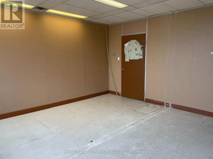 1315 FINCH AVENUE W, Toronto (York University Heights), Ontario, M3J2G6
