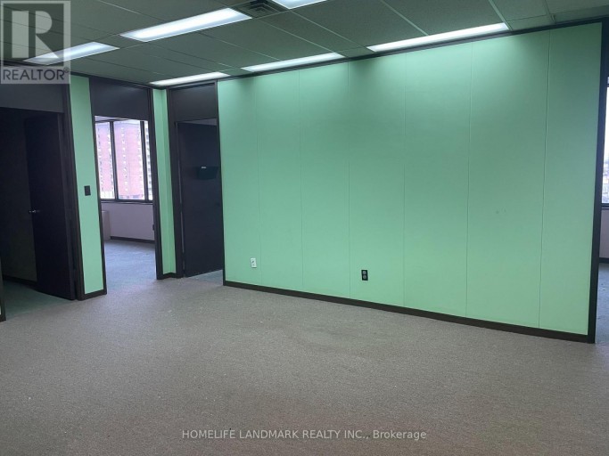 1315 FINCH AVENUE W, Toronto (York University Heights), Ontario, M3J2G6
