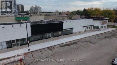 11 - 171 SPEERS ROAD Oakville (QE Queen Elizabeth) Ontario photo 2