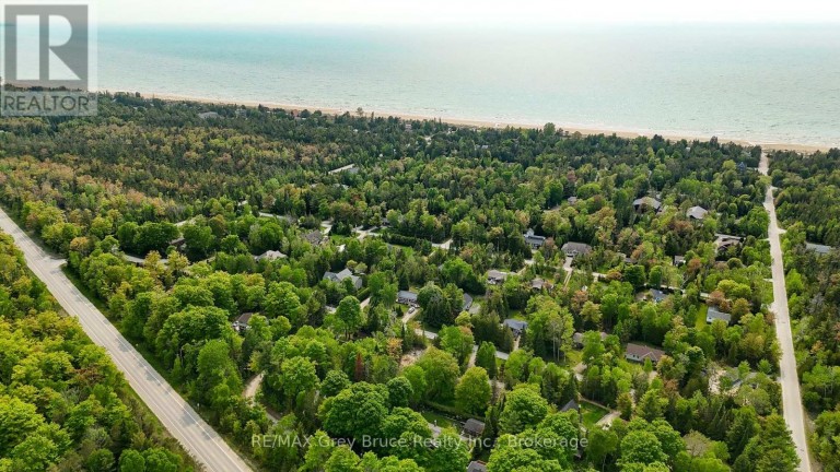 425 DUFFERIN AVENUE, South Bruce Peninsula Ontario