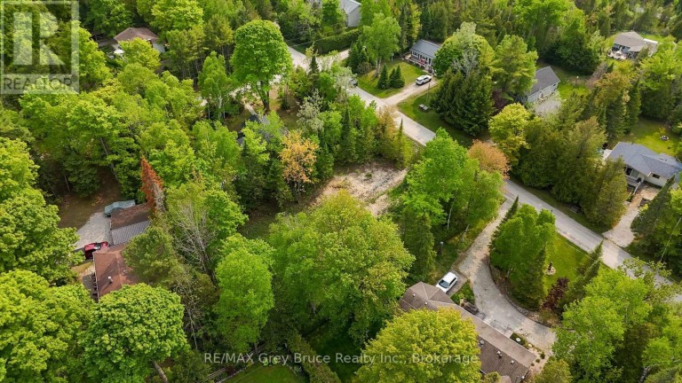 425 DUFFERIN AVENUE, South Bruce Peninsula Ontario