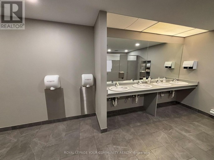 200 B - 175 MOSTAR STREET, Whitchurch-Stouffville (Stouffville), Ontario, L4A0Y2