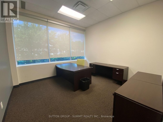103 - 2865 BRISTOL CIRCLE, Oakville (WP Winston Park), Ontario, L6H6X5