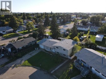 5804 48A Street High Prairie Alberta photo 19