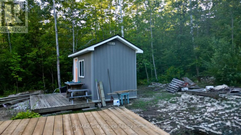 279 BARNEY'S BOULEVARD, Northern Bruce Peninsula Ontario