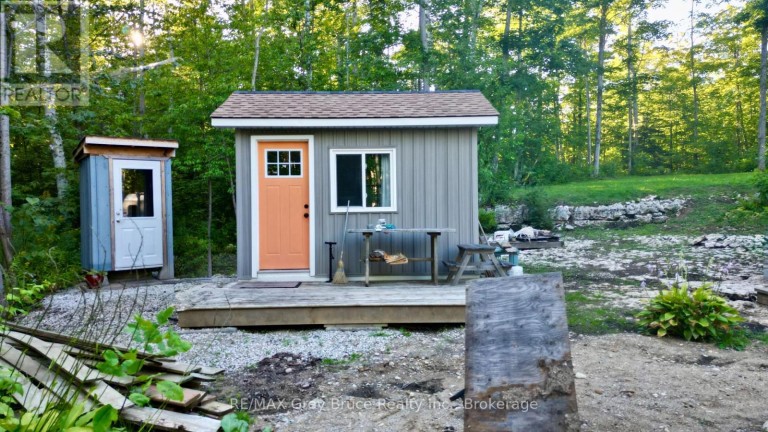 279 BARNEY'S BOULEVARD, Northern Bruce Peninsula Ontario