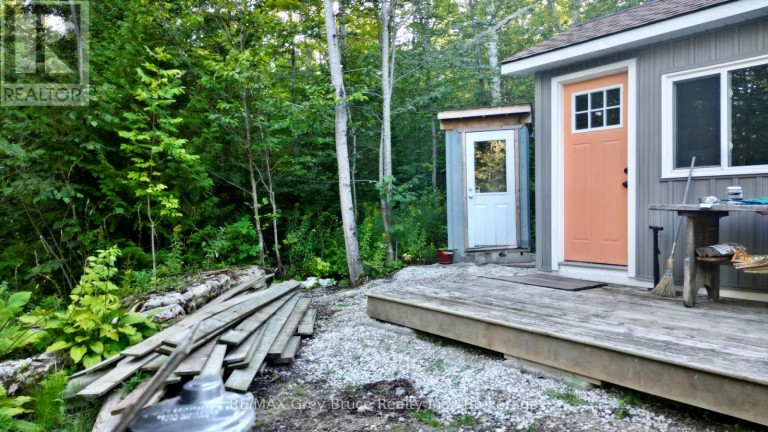 279 BARNEY'S BOULEVARD, Northern Bruce Peninsula Ontario