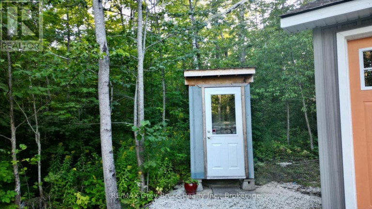 279 BARNEY'S BOULEVARD, Northern Bruce Peninsula Ontario