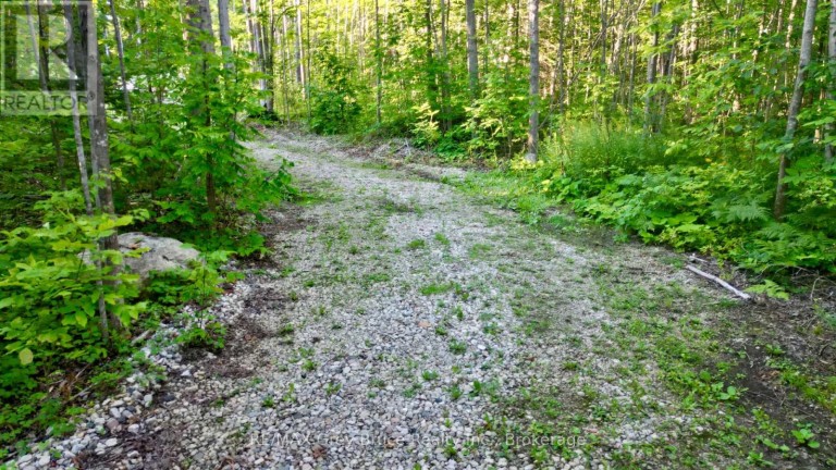 279 BARNEY'S BOULEVARD, Northern Bruce Peninsula Ontario