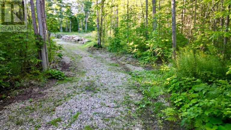 279 BARNEY'S BOULEVARD, Northern Bruce Peninsula Ontario