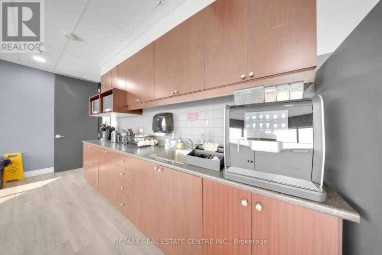 13 - 6733 MISSISSAUGA ROAD, Mississauga (Meadowvale Business Park), Ontario, L5N6J5