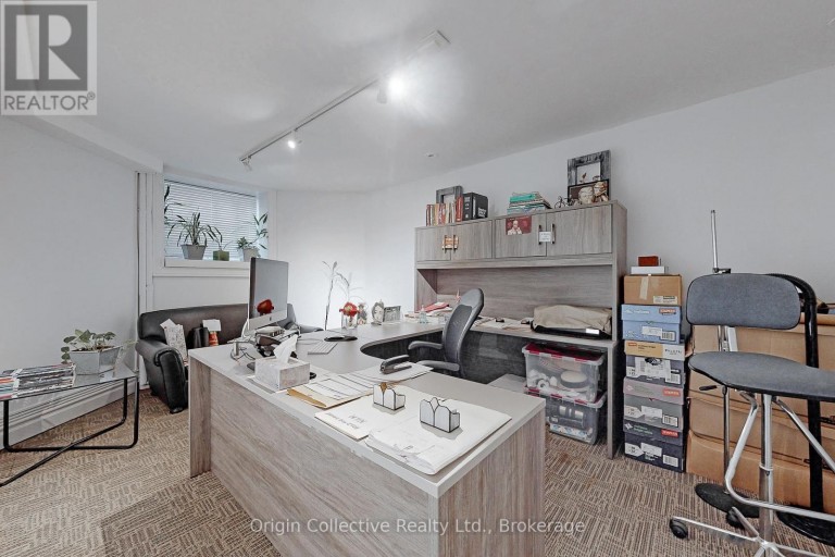 1 - 17 ISABELLA STREET, Toronto (Church-Yonge Corridor), Ontario, M4Y1M7