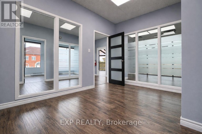 209 - 275 RENFREW DRIVE, Markham (Buttonville), Ontario, L3R0C8