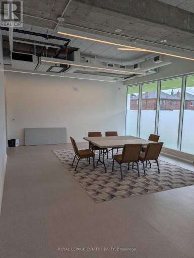 (MAIN LEVEL) - 473 OAKWOOD AVENUE, Toronto (Oakwood Village), Ontario, M6E2W4