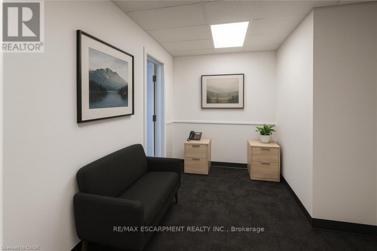 206 - 17 KING STREET E, Hamilton (Dundas), Ontario, L9H1B7