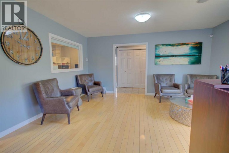 4610 48 Avenue, Red Deer, Alberta, T4N3S9