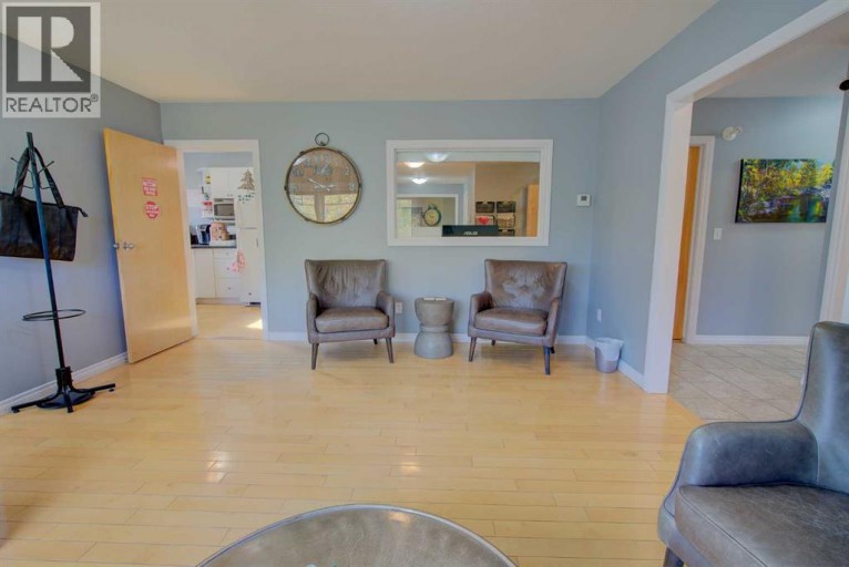 4610 48 Avenue, Red Deer, Alberta, T4N3S9