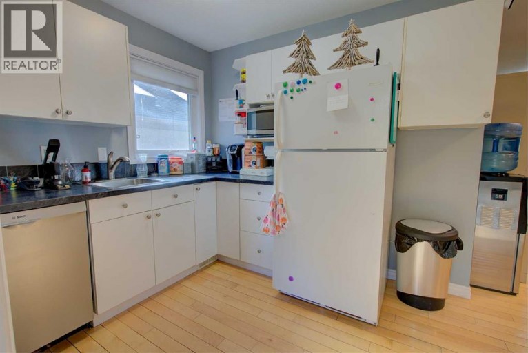 4610 48 Avenue, Red Deer, Alberta, T4N3S9