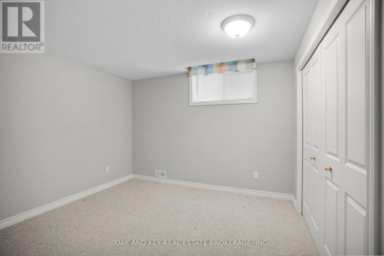 38 QUINELLA PLACE, London South (South C), Ontario, N6K4H2
