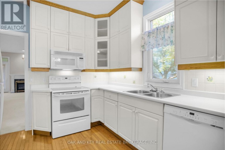 38 QUINELLA PLACE, London South (South C), Ontario, N6K4H2