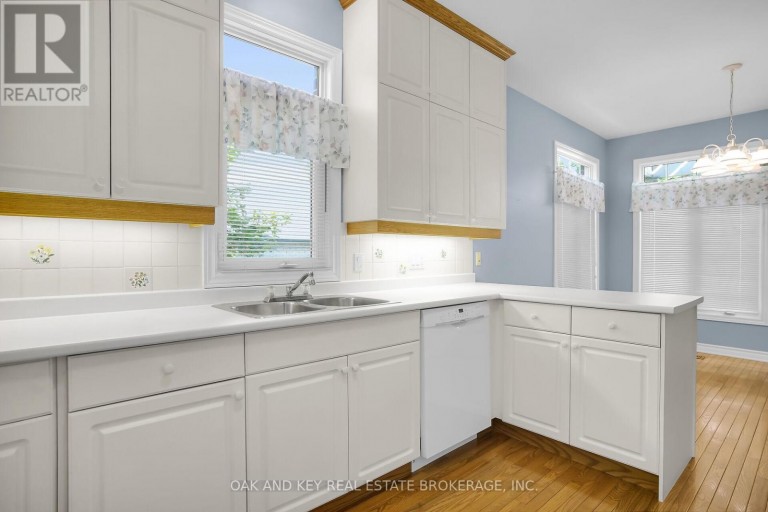 38 QUINELLA PLACE, London South (South C), Ontario, N6K4H2