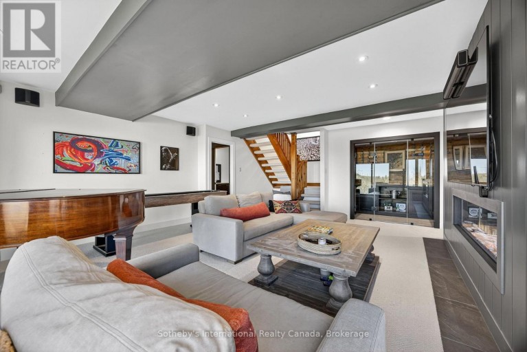 589374 19 GREY ROAD, Blue Mountains Ontario