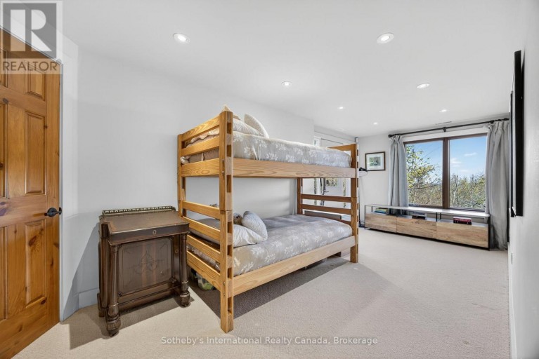 589374 19 GREY ROAD, Blue Mountains Ontario