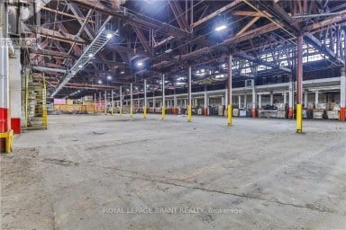 A - 148 MOHAWK STREET Brantford Ontario photo 22