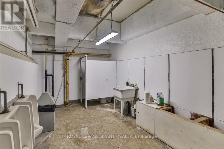 B - 148 MOHAWK STREET, Brantford, Ontario, N3S7G5