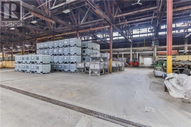 B - 148 MOHAWK STREET Brantford Ontario photo 31