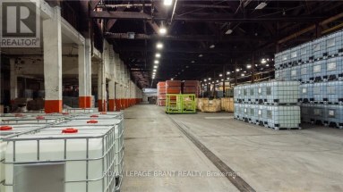 B - 148 MOHAWK STREET Brantford Ontario photo 44