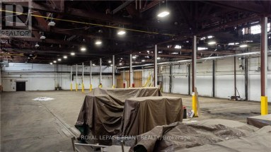 B - 148 MOHAWK STREET Brantford Ontario photo 45