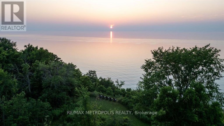 7011 BLUE COAST HEIGHTS, Plympton-Wyoming (Plympton Wyoming), Ontario, N0N1E0