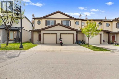 81 Copperpond Landing SE Calgary Alberta photo 2