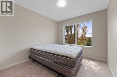 81 Copperpond Landing SE Calgary Alberta photo 28