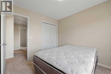 81 Copperpond Landing SE Calgary Alberta photo 29