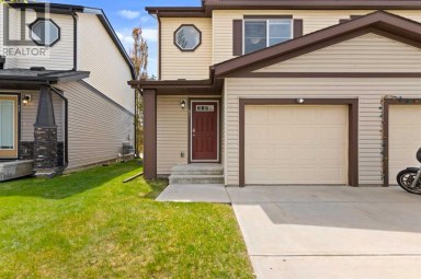 81 Copperpond Landing SE Calgary Alberta photo 3
