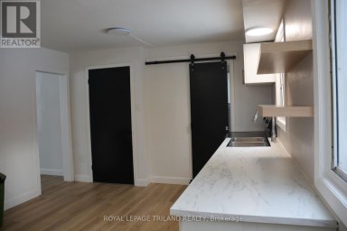 99 CECILIA AVENUE London East (East C) Ontario photo 5