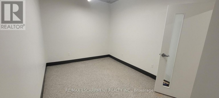 OFFICE #1 - 120 PARKDALE AVENUE N, Hamilton (Normanhurst), Ontario, L8H5W9