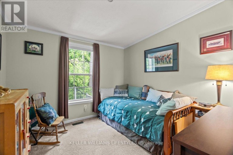 13 KELLESTINE DRIVE, Strathroy-Caradoc (SE), Ontario, N7G0C5