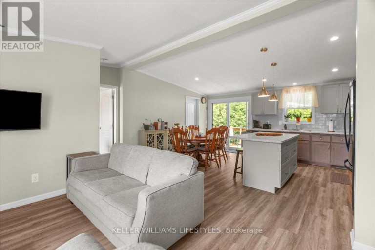13 KELLESTINE DRIVE, Strathroy-Caradoc (SE), Ontario, N7G0C5