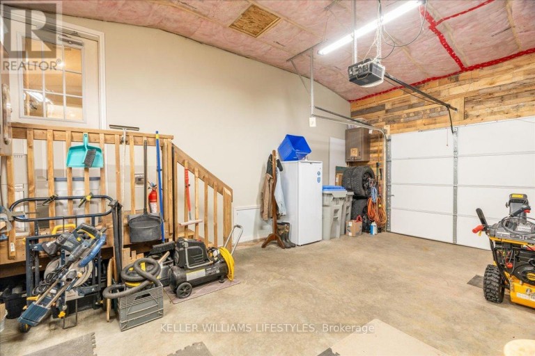 13 KELLESTINE DRIVE, Strathroy-Caradoc (SE), Ontario, N7G0C5