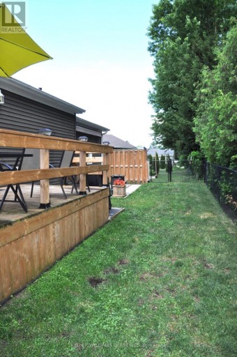 13 KELLESTINE DRIVE, Strathroy-Caradoc (SE), Ontario, N7G0C5