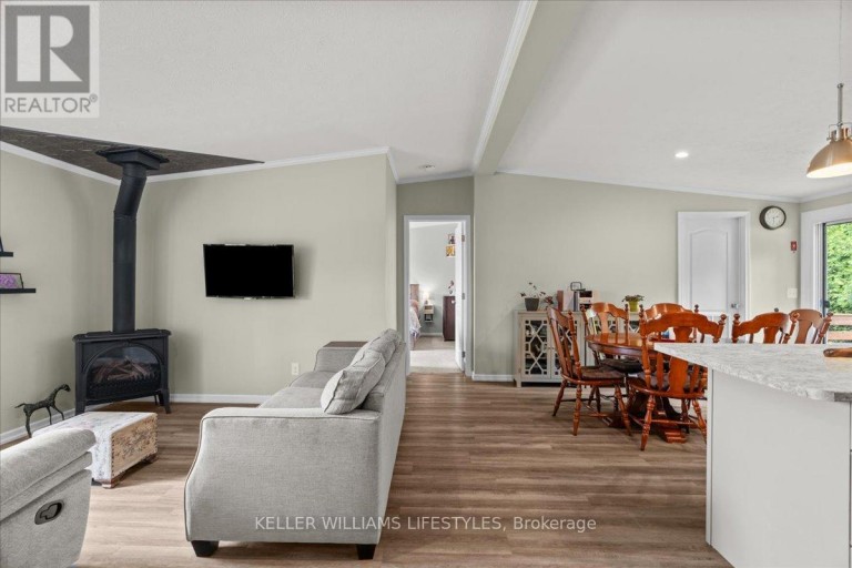 13 KELLESTINE DRIVE, Strathroy-Caradoc (SE), Ontario, N7G0C5