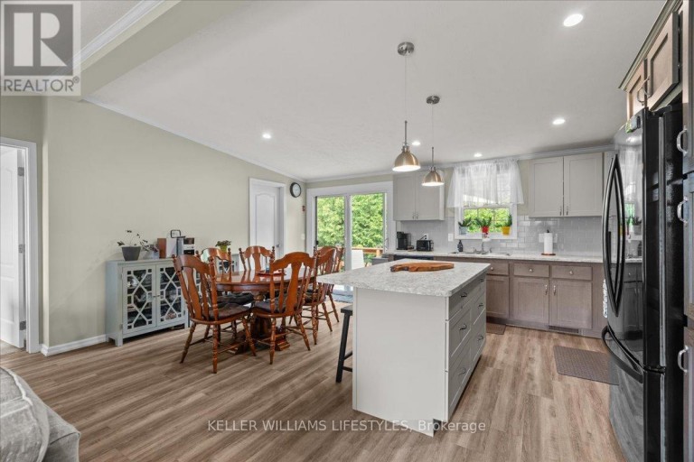 13 KELLESTINE DRIVE, Strathroy-Caradoc (SE), Ontario, N7G0C5