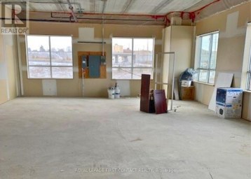 401A - 11 LAKESIDE TERRACE Barrie (Little Lake) Ontario photo 5